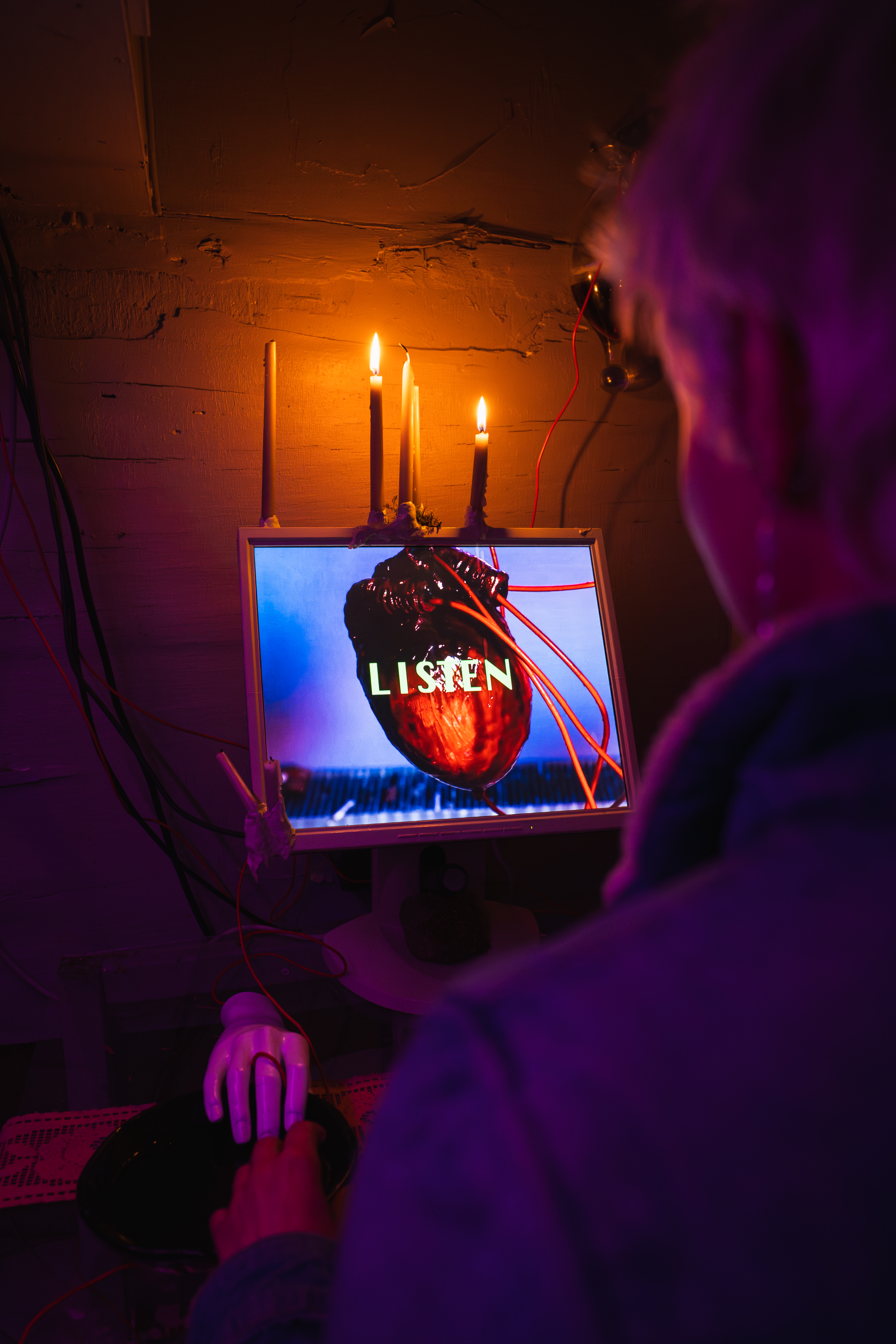 Purple and blue installation environment from L.E.O.N.